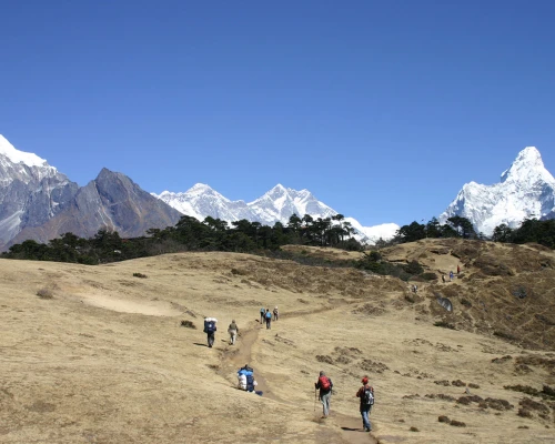 On The Way To Hotel Everest View 