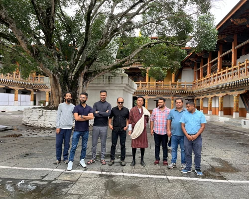 Punakha Dzong Palace ()
